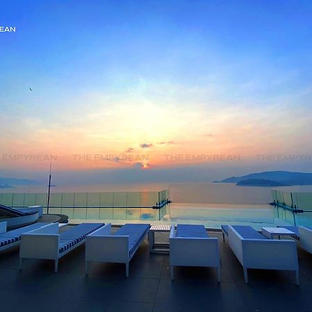 Capital Beachfront Nha Trang Bagian luar foto