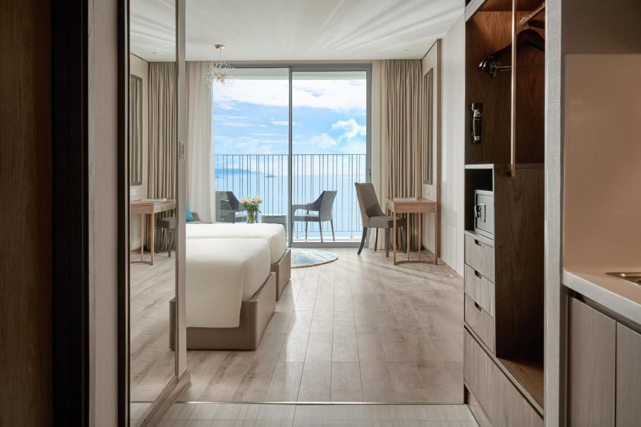 Capital Beachfront Nha Trang Bagian luar foto