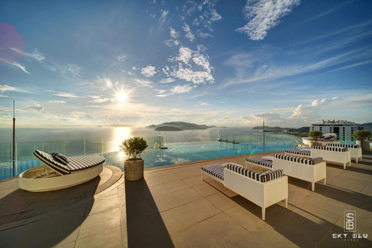 Capital Beachfront Nha Trang Bagian luar foto