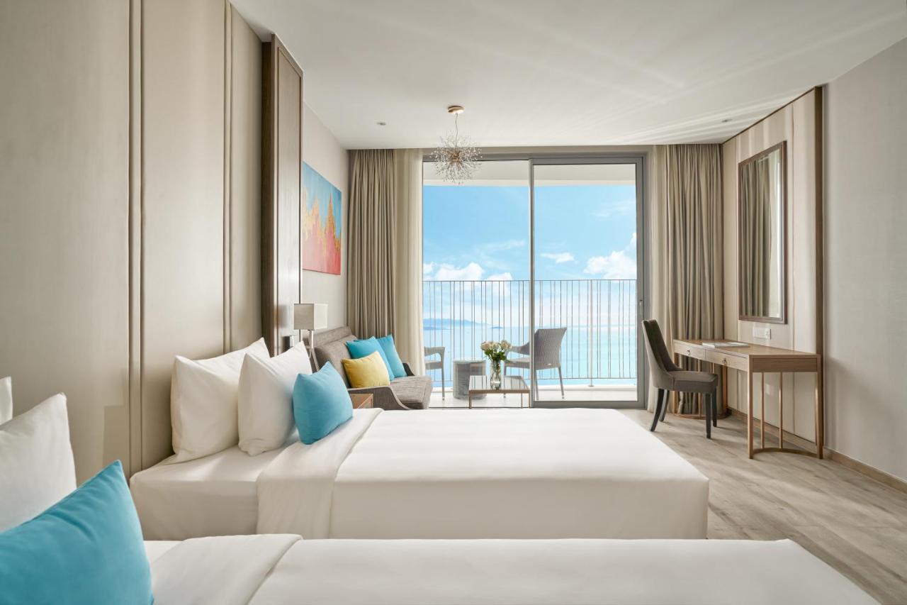 Capital Beachfront Nha Trang Bagian luar foto