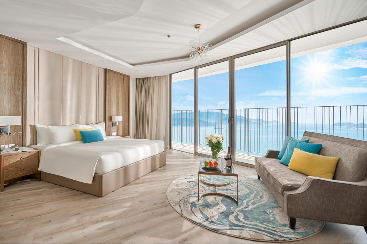 Capital Beachfront Nha Trang Bagian luar foto